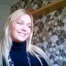 Elegantly Enchanting Lauri from Hampshire